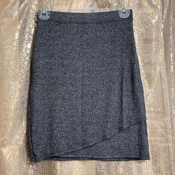 Abercrombie & Fitch gray viscose/elastane mini skirt, size XS - Picture 1 of 5